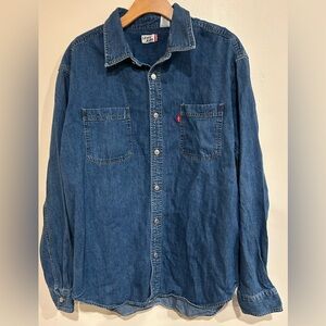 VTG Levi’s Men’s Denim Button Down Western Size XL